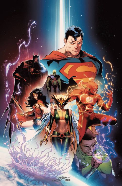 JUSTICE LEAGUE BY SCOTT SNYDER DELUXE EDITIONBOOK 01